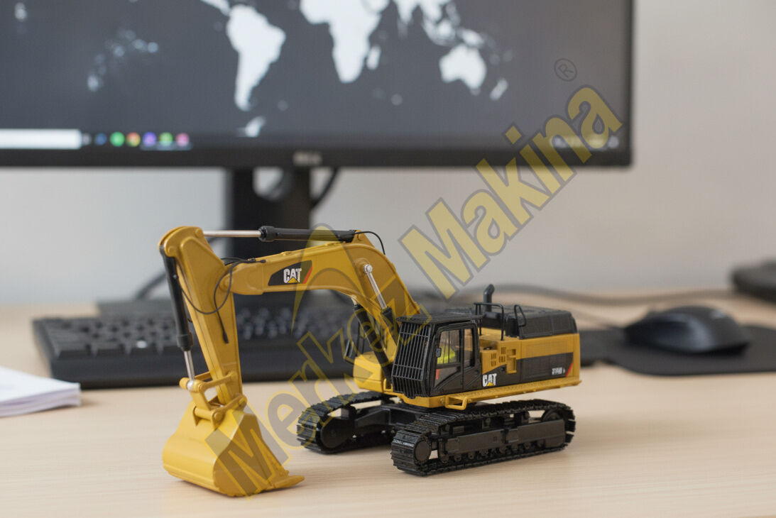 1/50 Ölçek, Cat 374D L Ekskavatör 85274