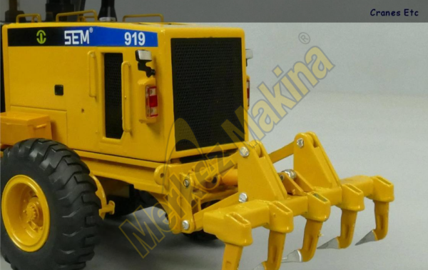 YAGAO SEM919 1/35 ÖLÇEK SEM GREYDER-SERGİLEMEYE HAZIR METAL MODEL