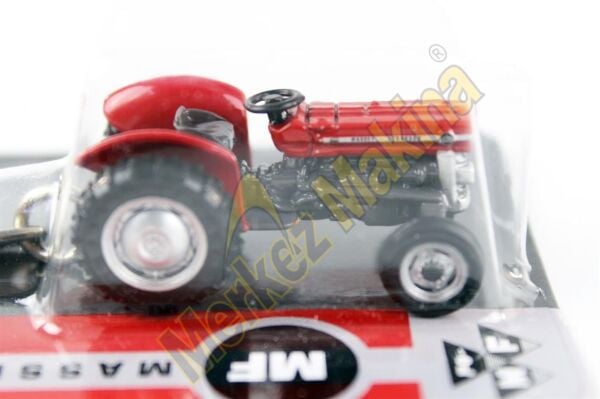UH5566 Massey Ferguson 135 Traktör, Metal Anahtarlık